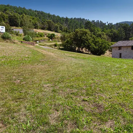 De France 5/6 Personnes Au Mialet Sainte-Croix-Vallee-Francaise